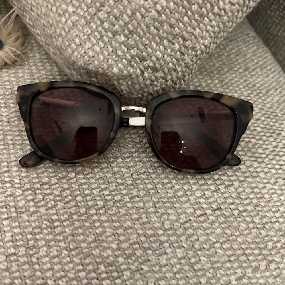 Madewell sunglasses tortoise shell